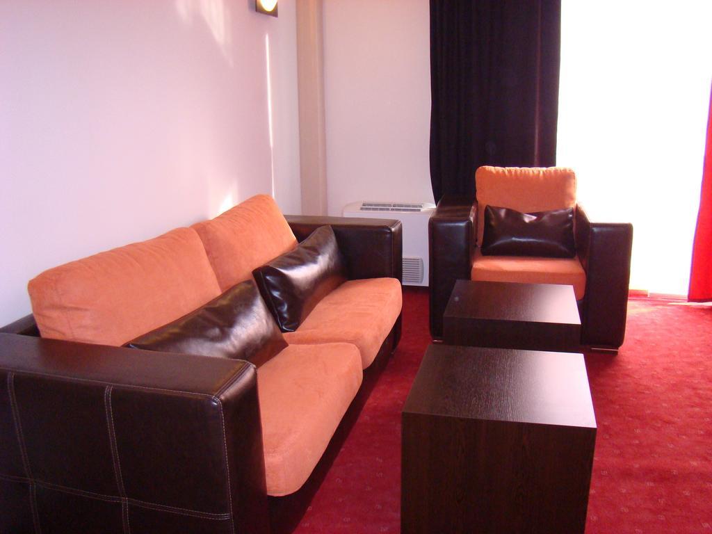 Hotel Byalo More Баните Стая снимка