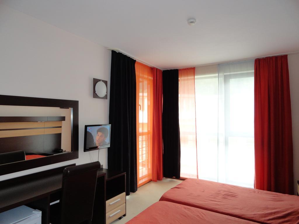 Hotel Byalo More Баните Стая снимка