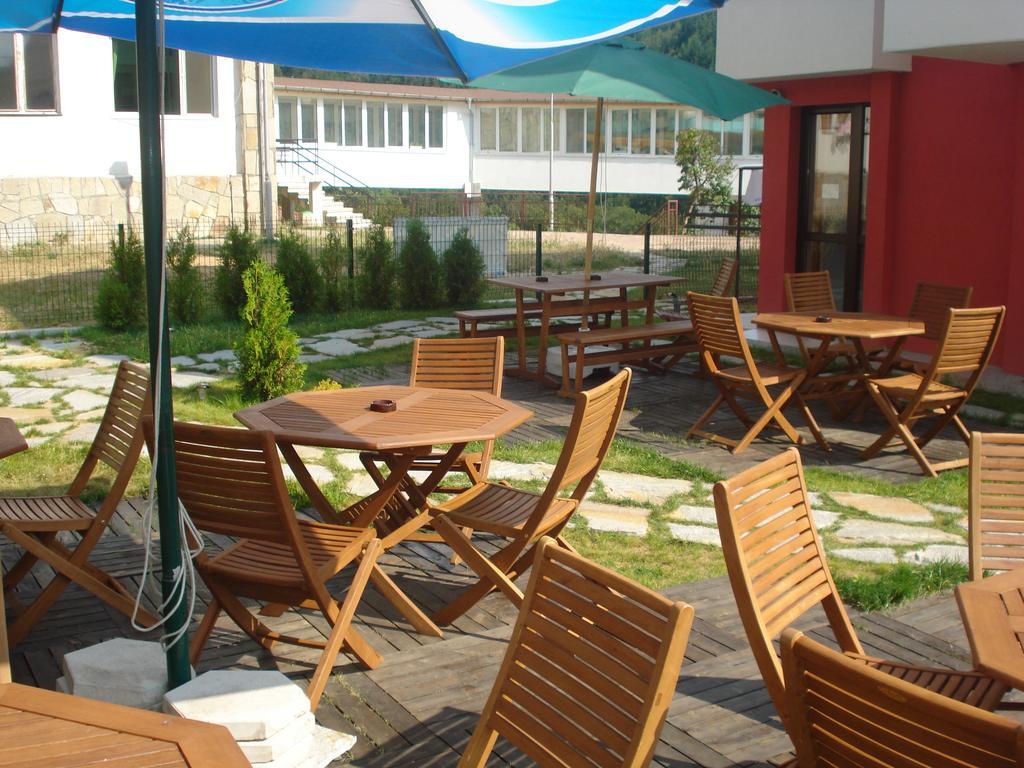 Hotel Byalo More Баните Екстериор снимка