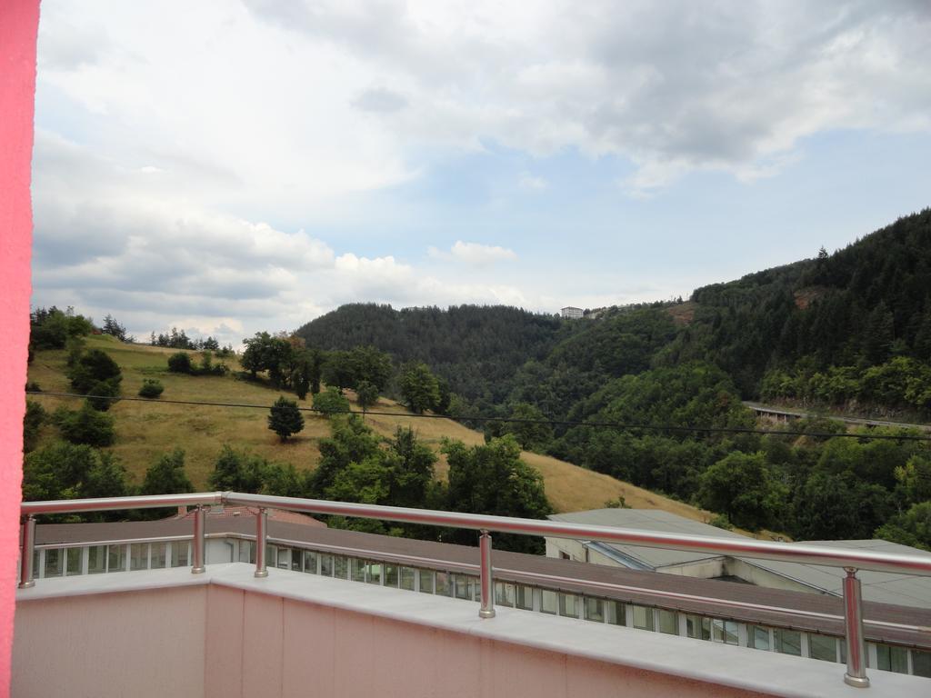 Hotel Byalo More Баните Стая снимка