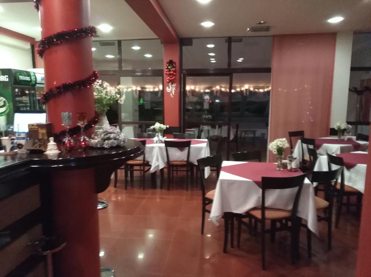 Hotel Byalo More Баните Екстериор снимка